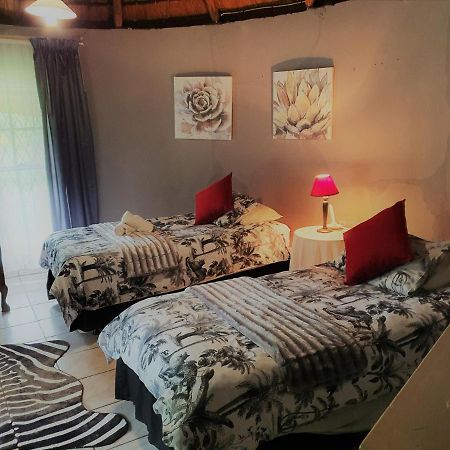 Drakensberg Bush Lodge And Backpackers Winterton Esterno foto
