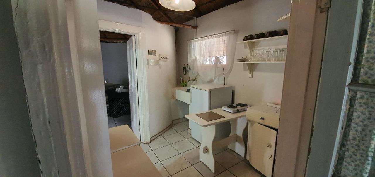 Drakensberg Bush Lodge And Backpackers Winterton Esterno foto