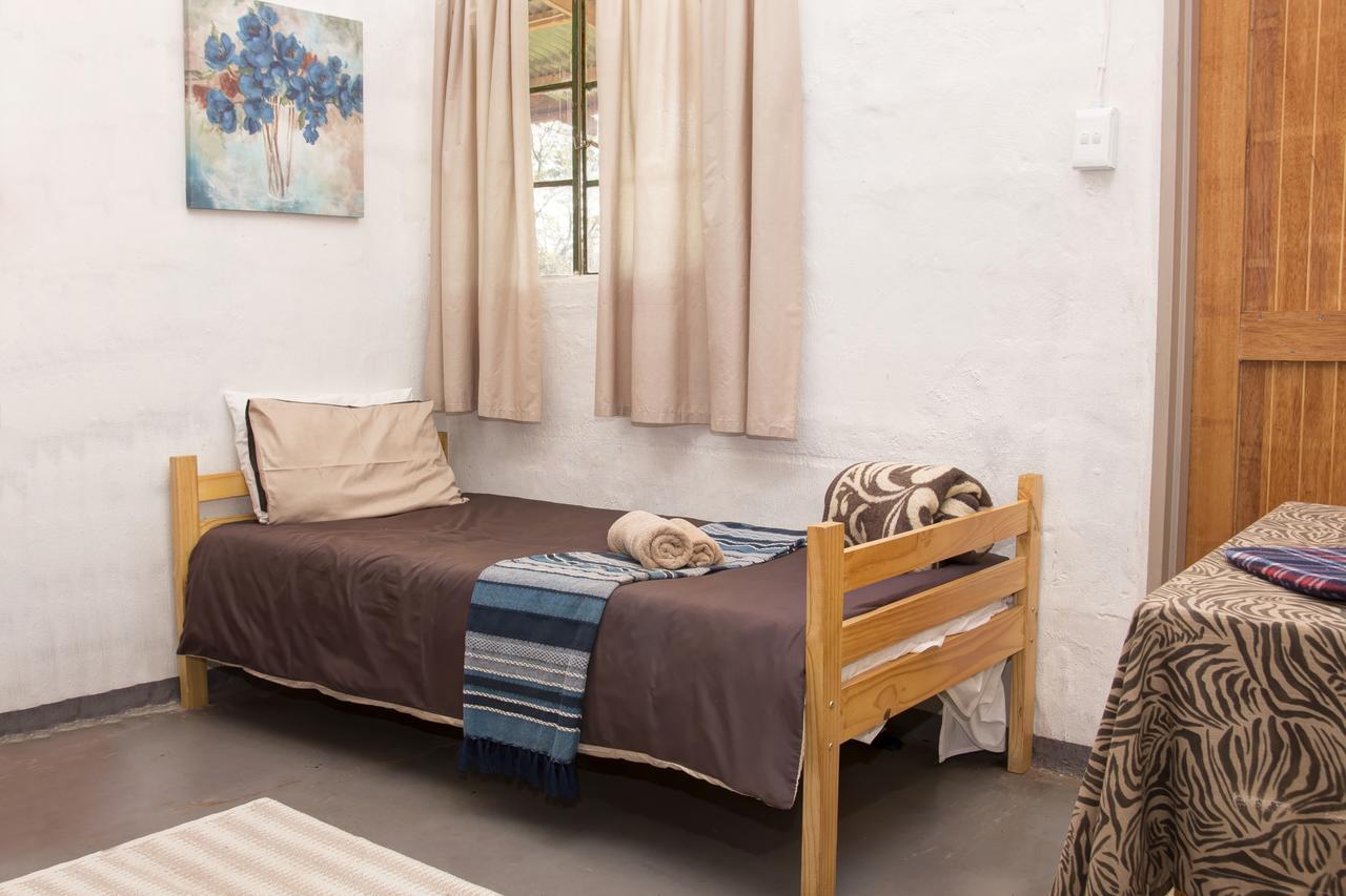 Drakensberg Bush Lodge And Backpackers Winterton Esterno foto