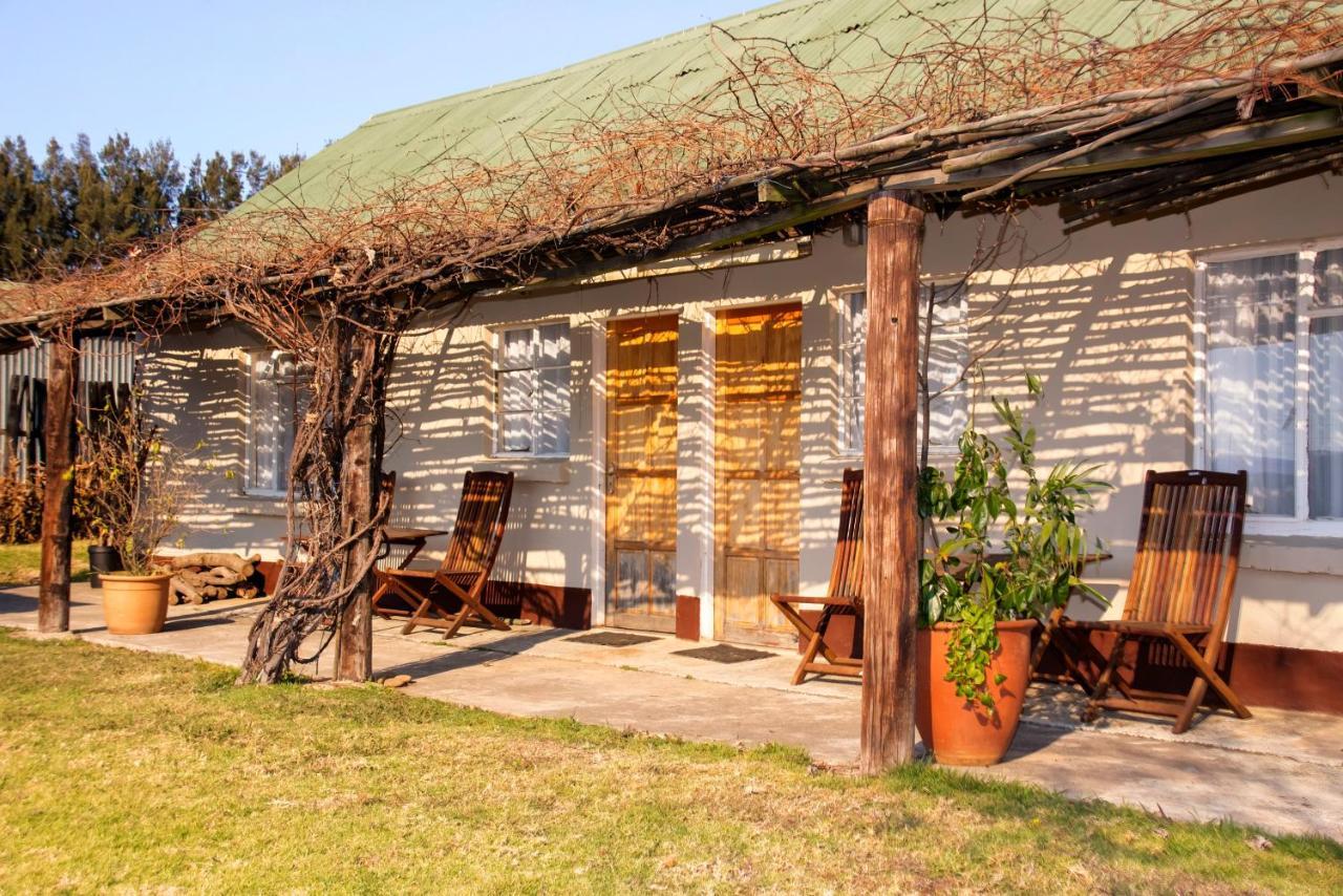 Drakensberg Bush Lodge And Backpackers Winterton Esterno foto