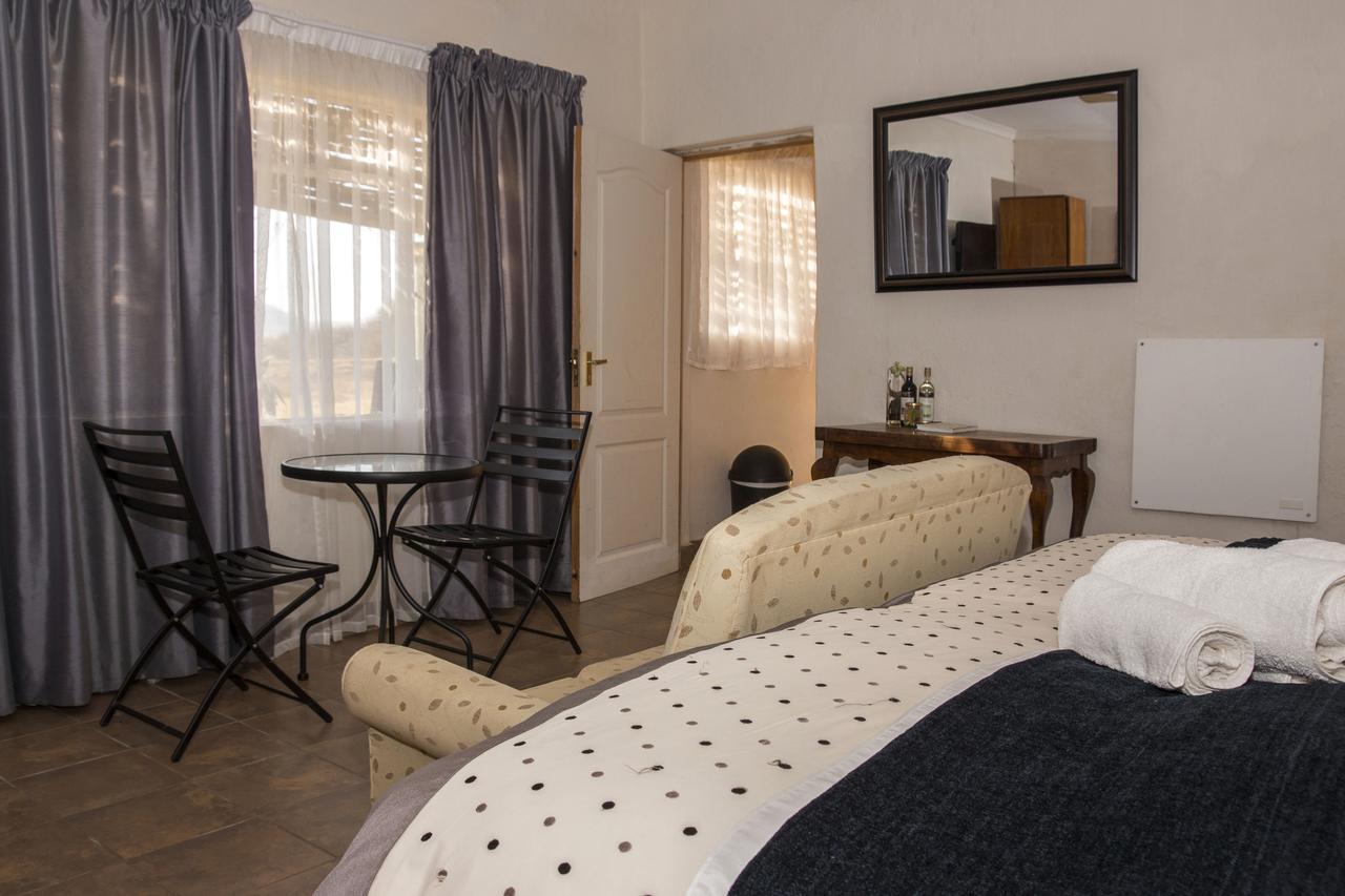 Drakensberg Bush Lodge And Backpackers Winterton Esterno foto