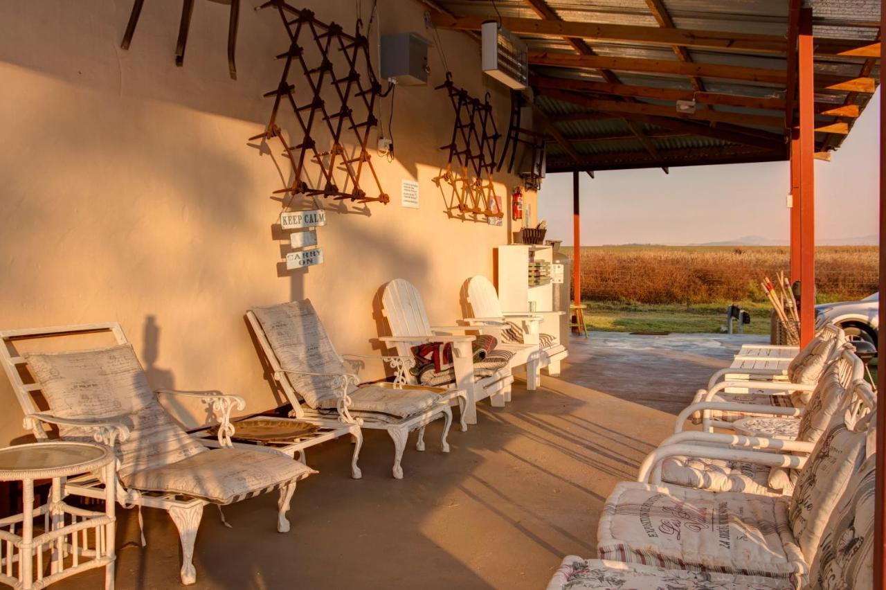 Drakensberg Bush Lodge And Backpackers Winterton Esterno foto