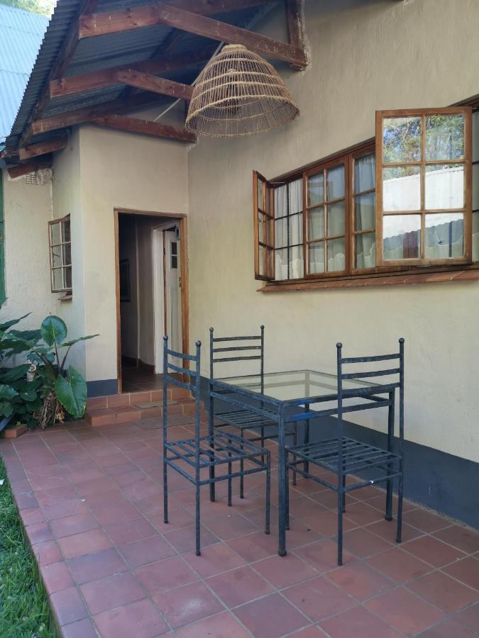 Drakensberg Bush Lodge And Backpackers Winterton Esterno foto